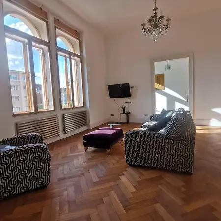 Apartment Philip Mansion