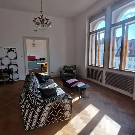 Apartment Philip Mansion *