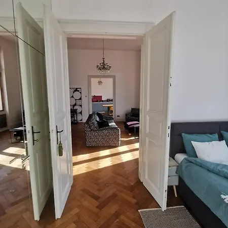 Apartment Philip Mansion *
